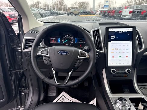 Used 2024 Ford Edge SEL w/ Convenience Package image 31