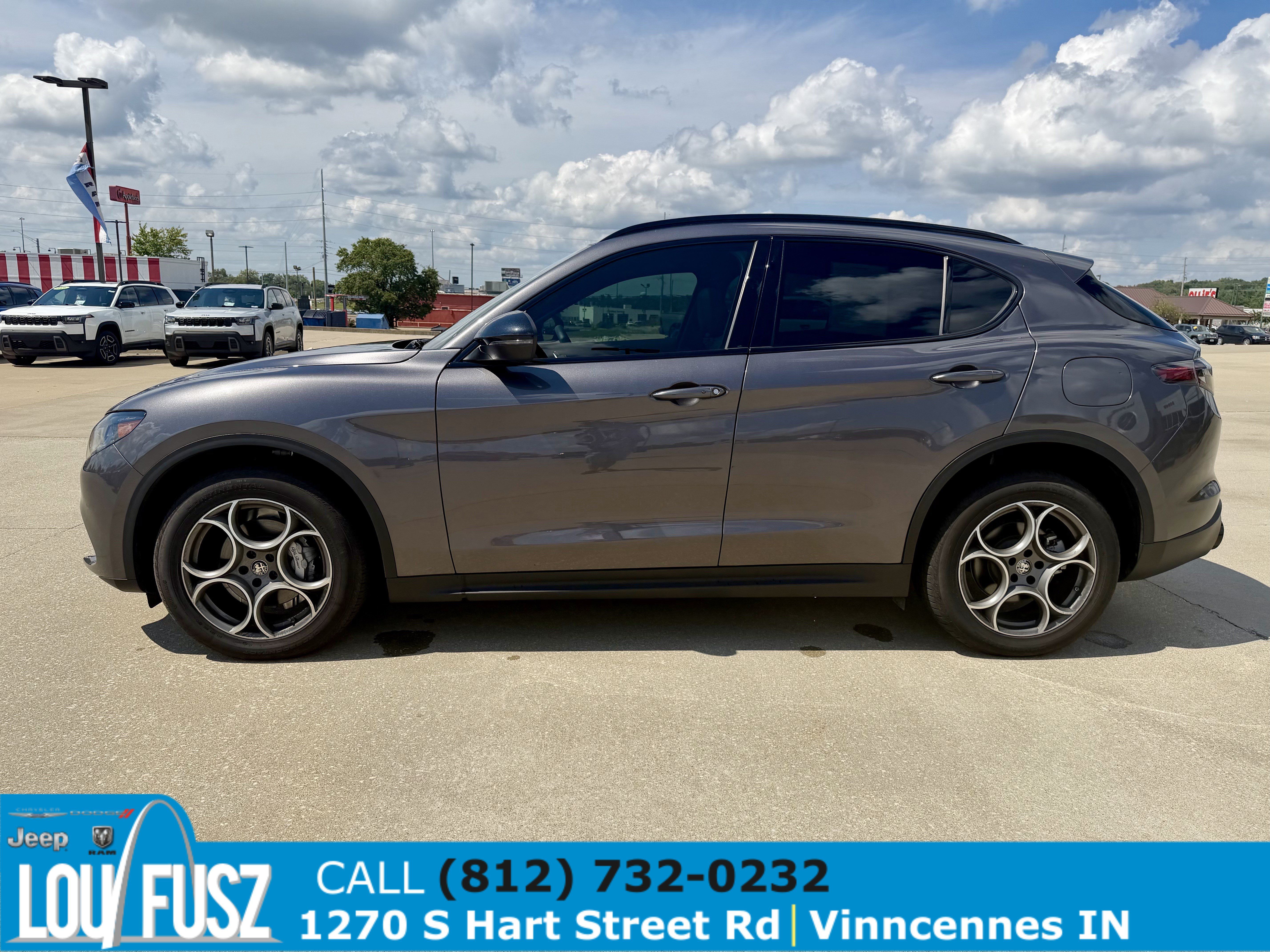 Used 2025 Alfa Romeo Stelvio Sprint w/ Convenience Package AWD/4WD image 5