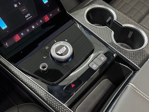 Used 2026 Cadillac Escalade ESV V w/ LPO, ONYX Package image 31