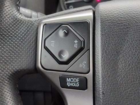 Used 2021 Toyota Tacoma SR5 RWD image 23