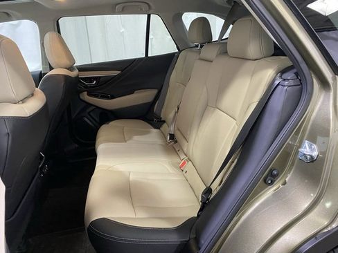 Used 2022 Subaru Outback Limited image 11