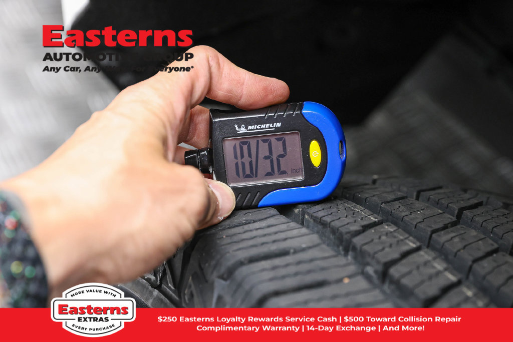 Used 2025 Toyota Tacoma SR RWD image 25