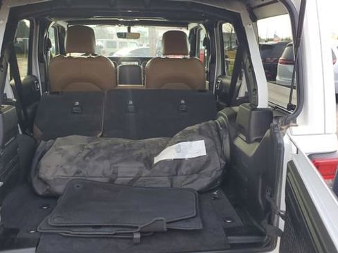 Certified 2022 Jeep Wrangler Unlimited Sahara w/ Cold Weather Group image 25