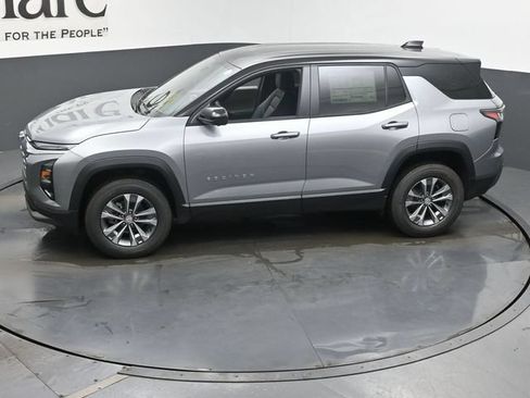 New 2026 Chevrolet Equinox LT w/ Convenience Package II FWD image 36