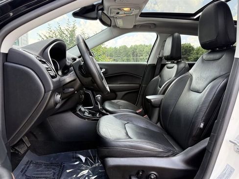 Used 2017 Jeep Compass Limited AWD/4WD image 13