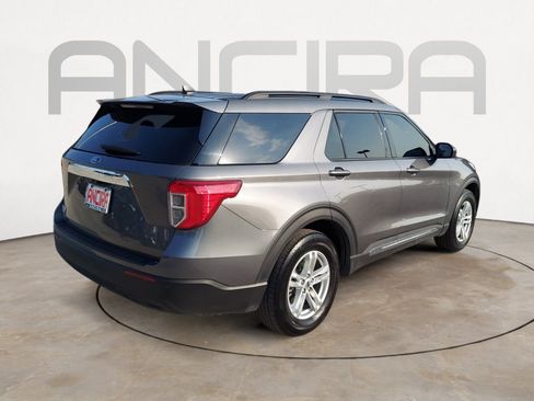 Used 2023 Ford Explorer XLT RWD image 10