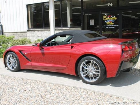 Used 2014 Chevrolet Corvette Stingray Convertible w/ 3LT Preferred Equipment Group RWD image 5