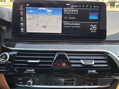 Used 2022 BMW 540i xDrive w/ M Sport Package image 21