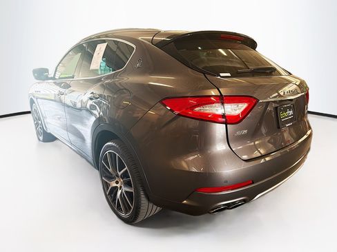 Used 2018 Maserati Levante S GranLusso AWD/4WD image 5