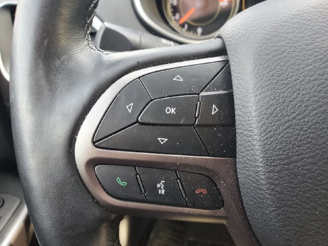 Used 2021 Jeep Cherokee Latitude Lux AWD/4WD image 8