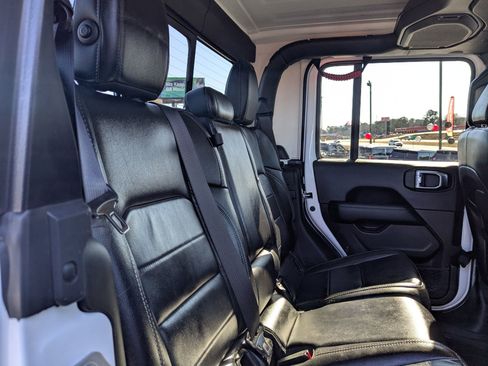 Used 2022 Jeep Gladiator Overland w/ Popular Equipment Package image 25