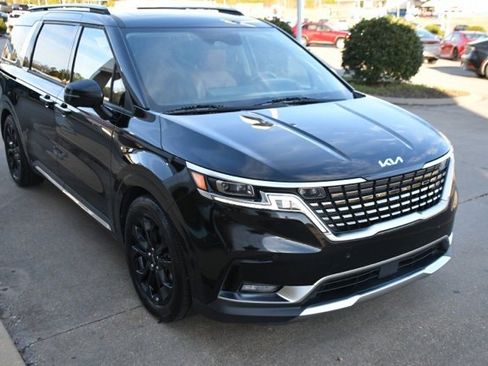 Used 2022 Kia Carnival SX Prestige image 7