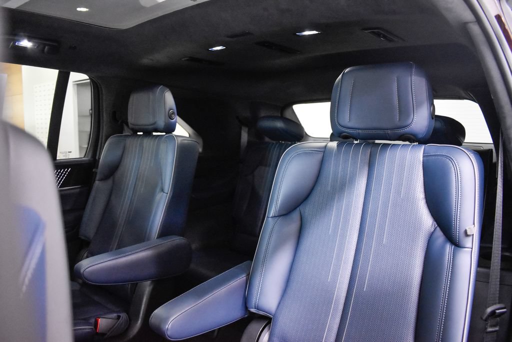 Used 2025 Cadillac Escalade IQ Luxury 2 w/ LPO, Premium Carpet Package AWD/4WD image 31
