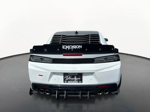 Used 2016 Chevrolet Camaro SS RWD image 4