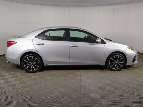 Used 2019 Toyota Corolla SE FWD image 9