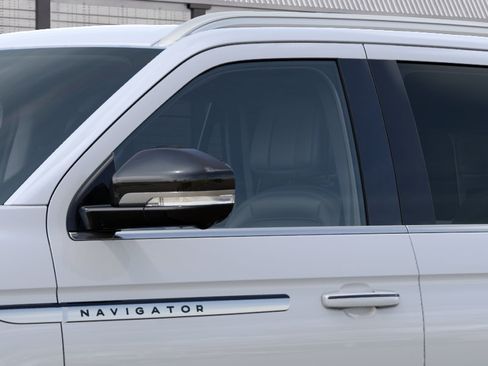New 2027 Lincoln Navigator Reserve AWD/4WD image 44