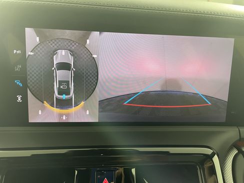 Certified 2026 Porsche Panamera image 24