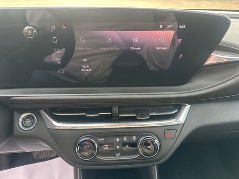 Used 2024 Buick Envista Preferred image 19