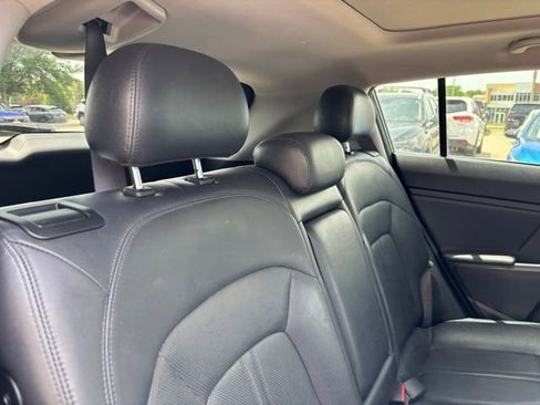 Used 2011 Kia Sportage EX w/ Premium Pkg w/Leather Seats AWD/4WD image 18