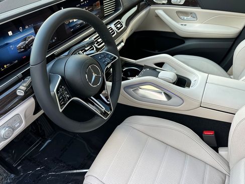 New 2026 Mercedes-Benz GLE 450 4MATIC Coupe image 9