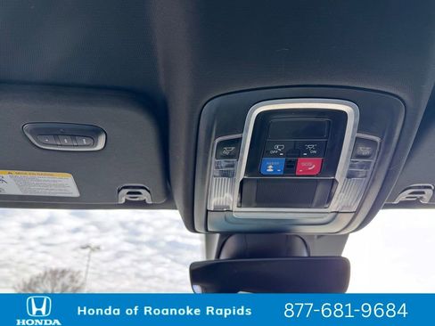 Used 2024 RAM 1500 Laramie image 36