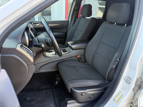 Used 2014 Jeep Grand Cherokee Laredo w/ Security & Convenience Group AWD/4WD image 13