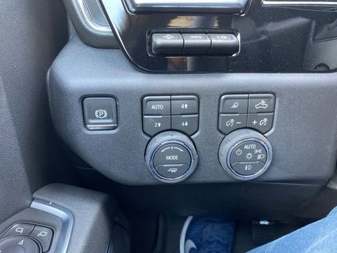 New 2026 Chevrolet Silverado 1500 High Country AWD/4WD image 19
