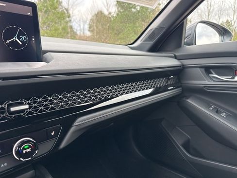 Used 2025 Honda Accord Sport image 24