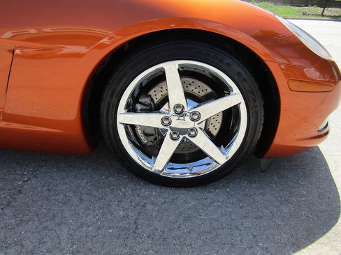 Used 2007 Chevrolet Corvette Convertible w/ Preferred Equipment Group RWD image 21