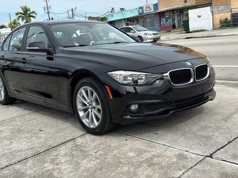 Used 2017 BMW 320i Sedan RWD image 15