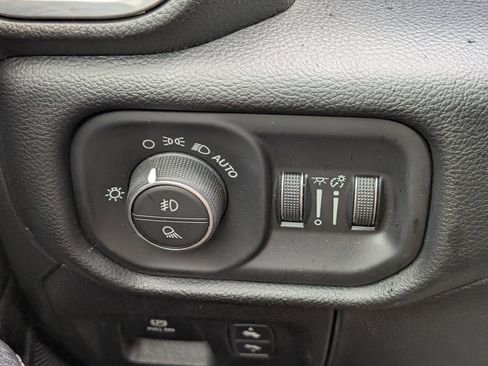 Used 2021 RAM 1500 Laramie w/ Night Edition AWD/4WD image 19