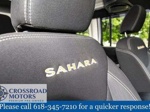 Used 2014 Jeep Wrangler Unlimited Sahara w/ Connectivity Group AWD/4WD image 26