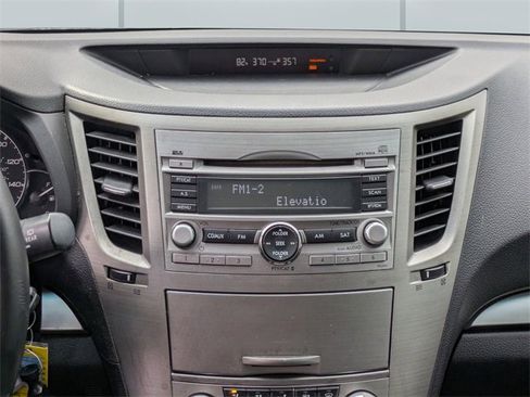 Used 2011 Subaru Outback 2.5i Premium image 21