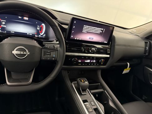 New 2026 Nissan Pathfinder SL w/ SL Premium Package FWD image 19
