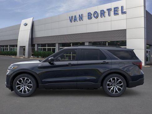 Used 2026 Ford Explorer ST-Line AWD/4WD image 3
