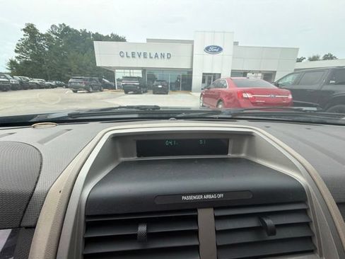 Used 2009 Ford Escape XLT FWD image 13