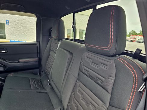 Used 2024 Nissan Frontier Pro-X RWD image 33
