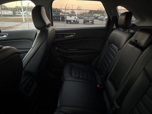 Certified 2024 Ford Edge SEL image 13