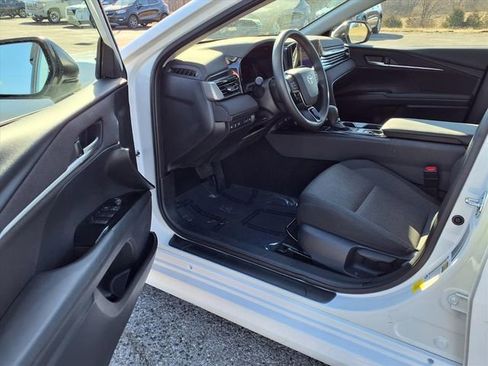 Used 2025 Toyota Camry LE image 47