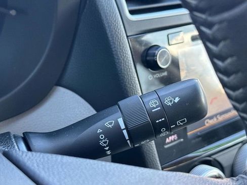 Used 2017 Subaru Forester 2.5i Limited w/ Popular Package #2 image 13