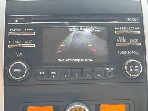 Used 2013 Nissan Frontier SV w/ SV Value Truck Pkg RWD image 17