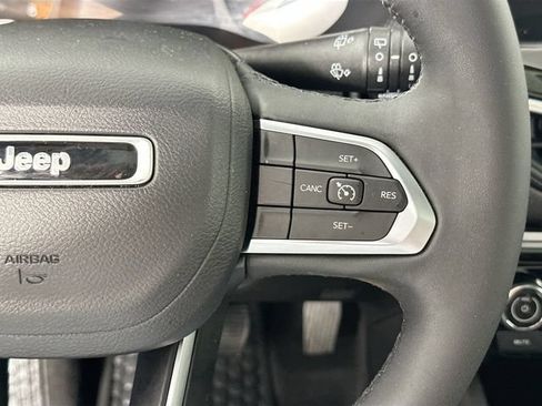 Used 2023 Jeep Compass Latitude w/ Sun and Sound Group AWD/4WD image 24