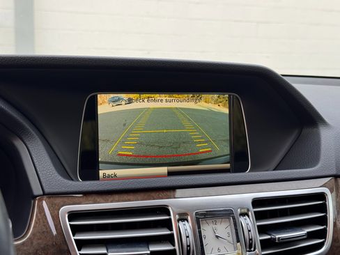 Used 2014 Mercedes-Benz E 350 PREMIUM 1 PKG / LANE TRACKING image 33