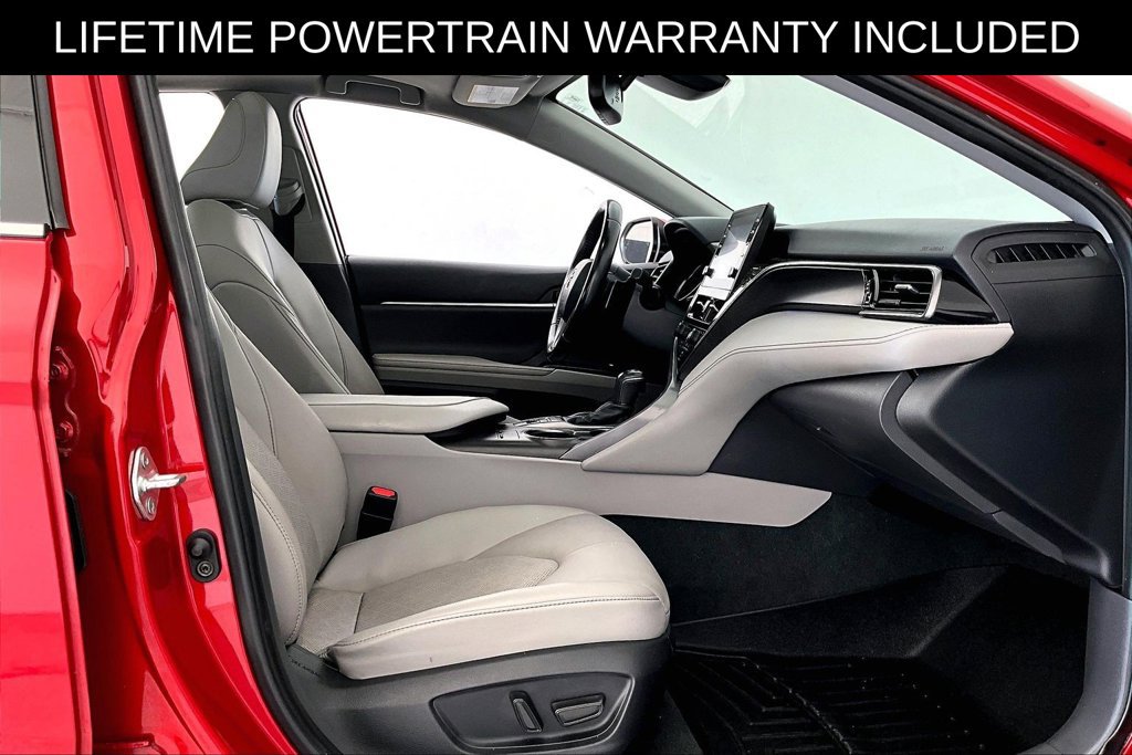 Used 2022 Toyota Camry XSE FWD image 9