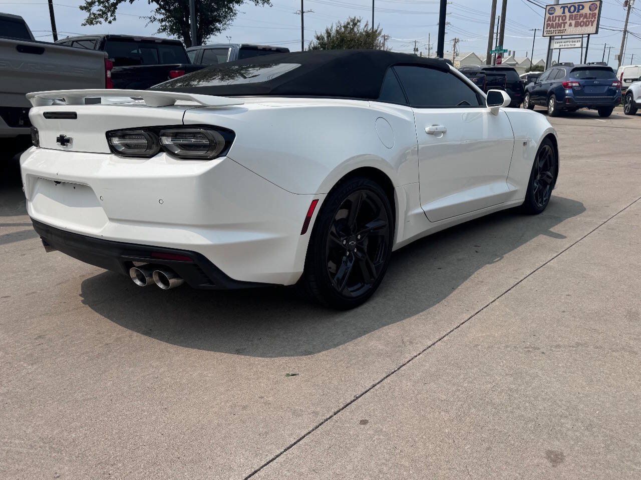 Used 2020 Chevrolet Camaro SS RWD image 5