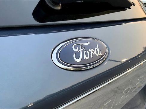 Used 2021 Ford Explorer XLT w/ Class III Trailer Tow Package image 33