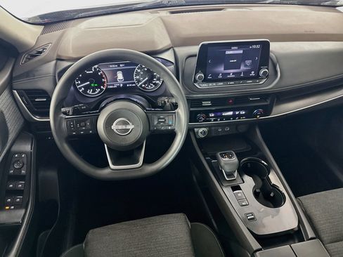 Used 2023 Nissan Rogue SV FWD image 25