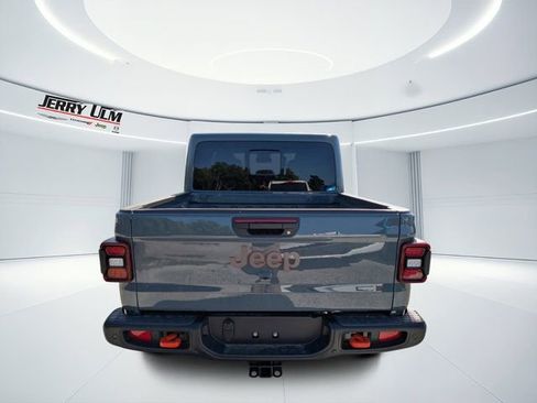 New 2026 Jeep Gladiator Mojave image 4