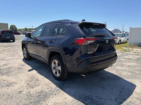 Used 2023 Toyota RAV4 XLE w/ Convenience Package image 3