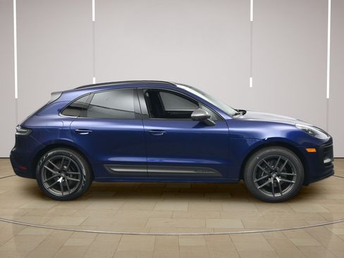New 2026 Porsche Macan AWD/4WD image 24